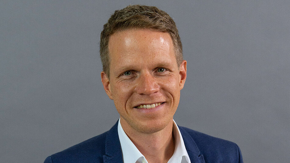 Sebastian Holtze Sebastian Holtze