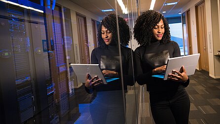 Laptop Arbeit Frau Laptop Arbeit Frau