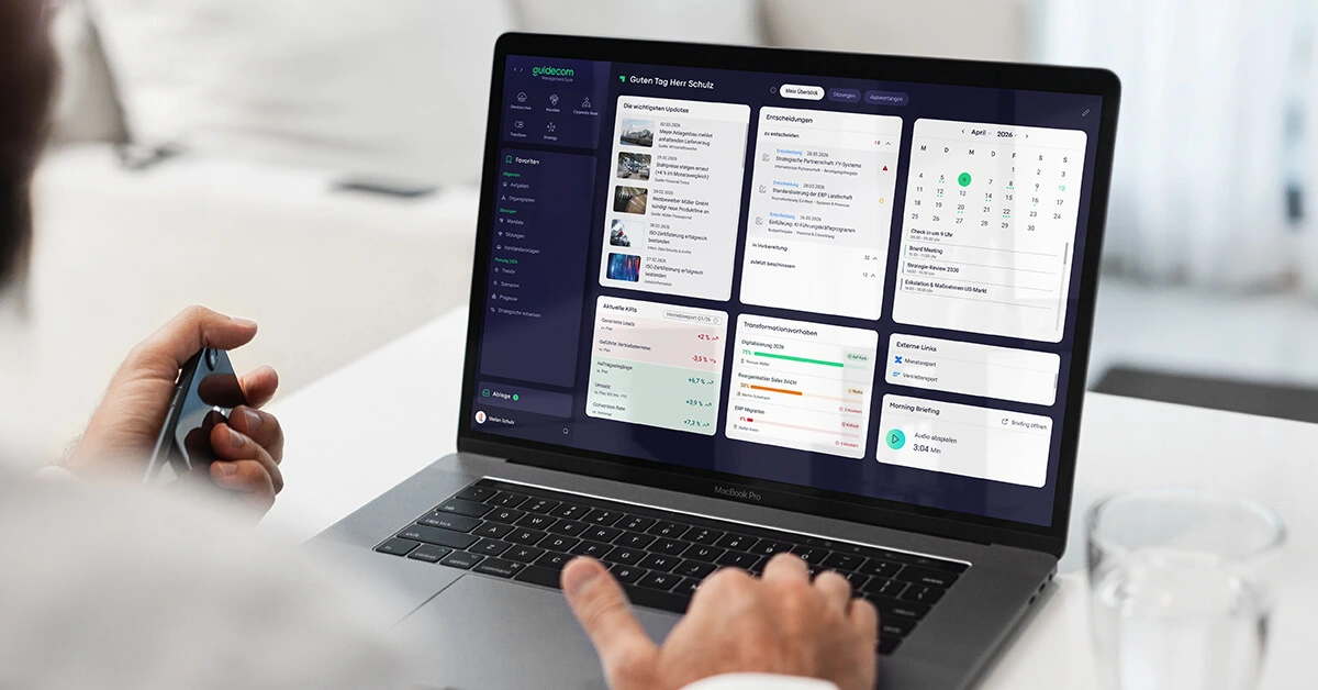 Decision Hub am Laptop