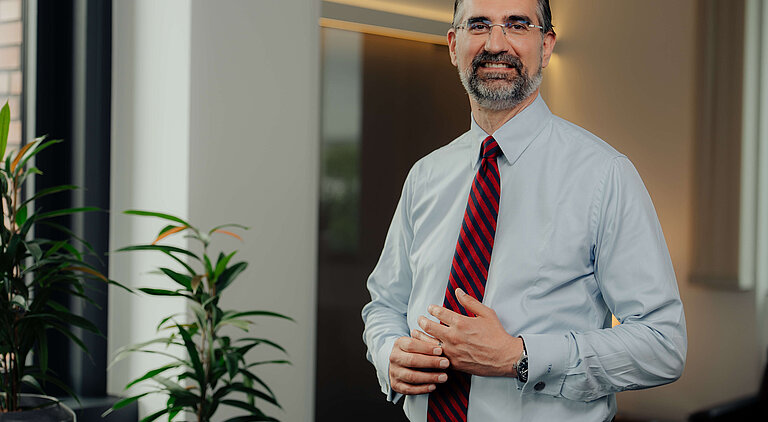 Dr. Thomas Perkmann