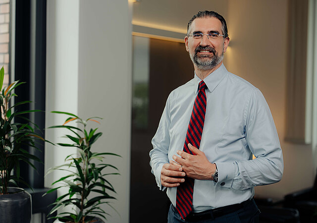 Dr. Thomas Perkmann