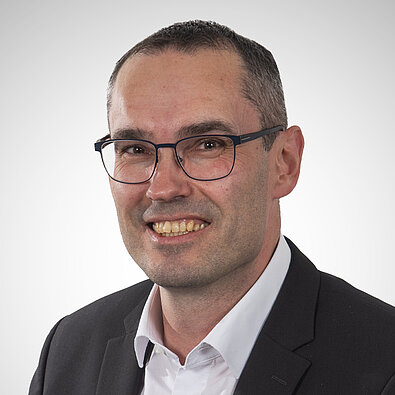Mike Schinkel Mike Schinkel, Referent Vertriebsmanagement bei der Sparkasse Hochrhein